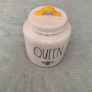Rae Dunn Queen Bee “cookie” jar